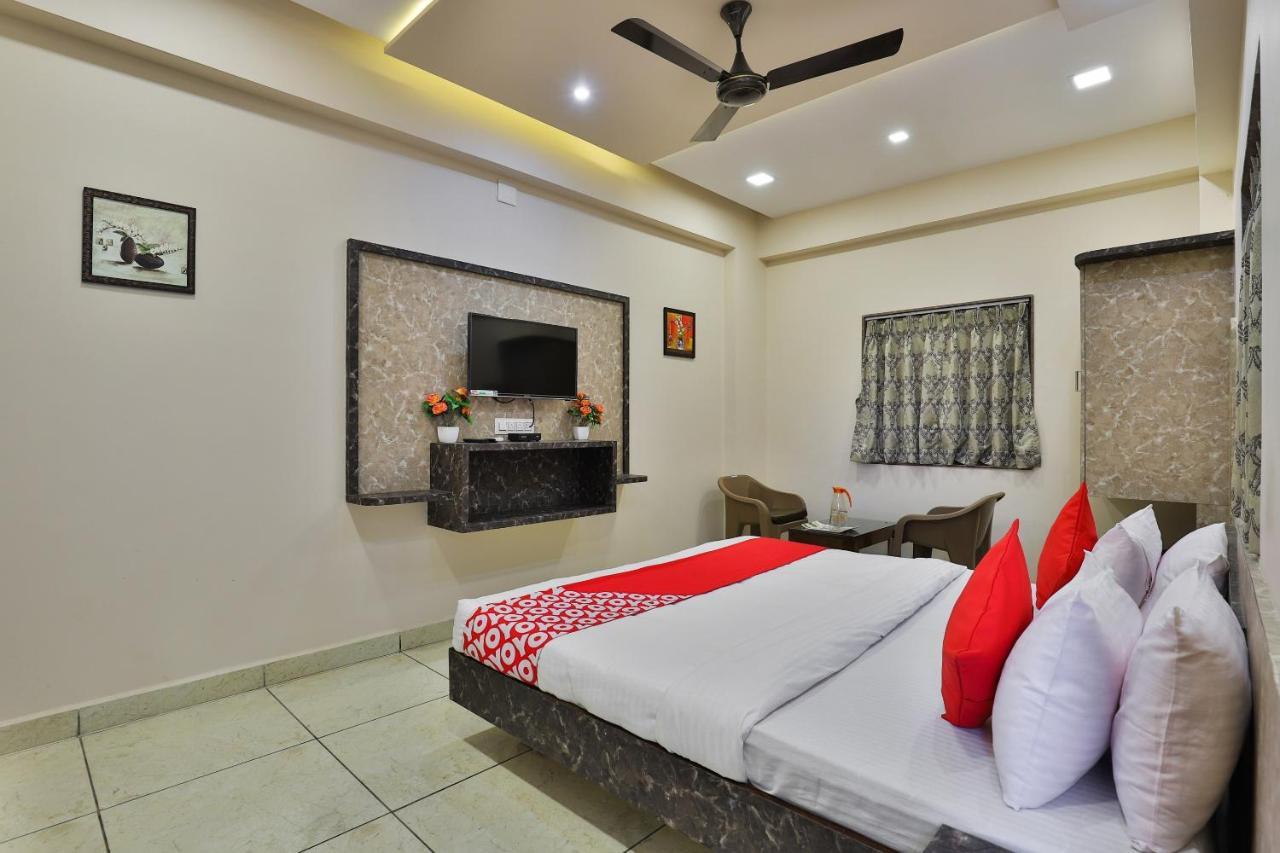 Oyo 26621 Hotel Tulsi Residency Jamnagar Exterior photo